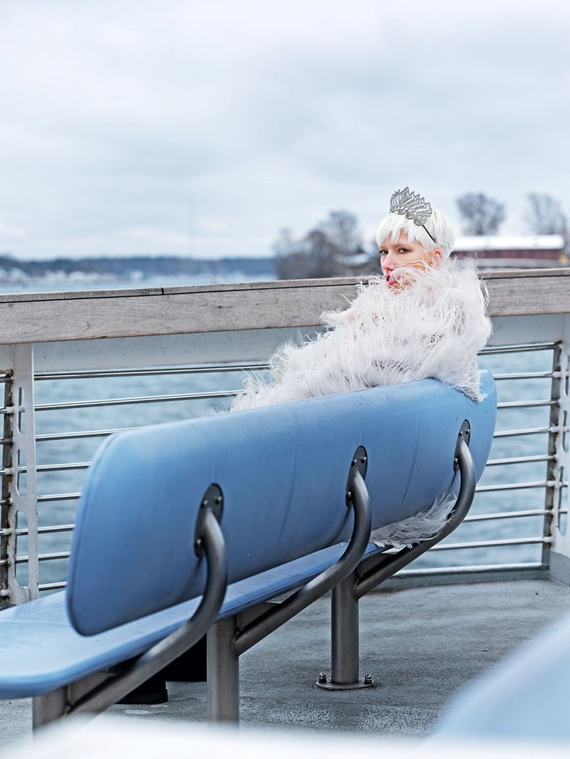 Το ELLE στη Χώρα του Χειμώνα: Το πρώτο editorial μόδας για το 2023 φωτογραφήθηκε στο Ελσίνκι - εικόνα 12