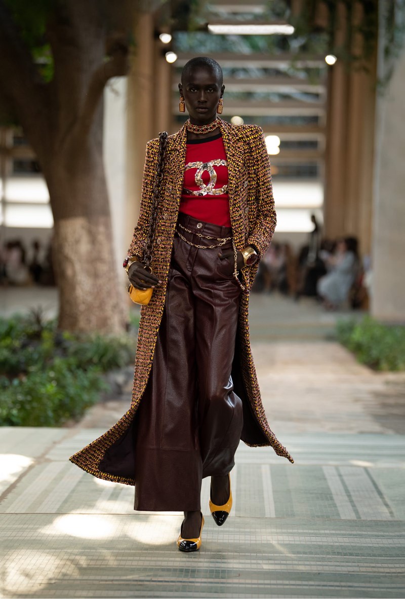 Chanel Dakar Métiers d'Art 2022/23: Τα looks που ξεχωρίσαμε από το show που έγραψε ιστορία - εικόνα 9