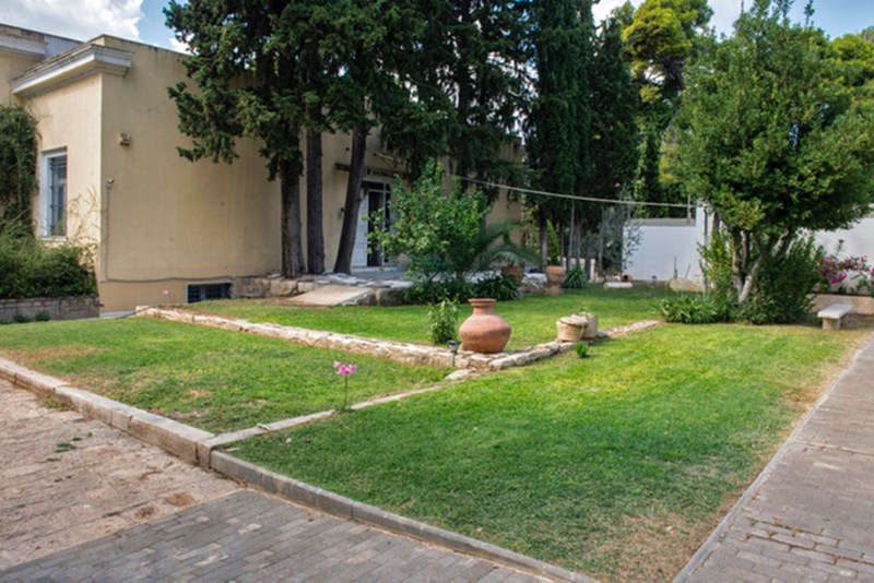 Ένα κτίριο του '30 σε σχέδια του Ερνέστου Τσίλερ μετατρέπεται σε ένα aesthete και eclectic events venue - εικόνα 1