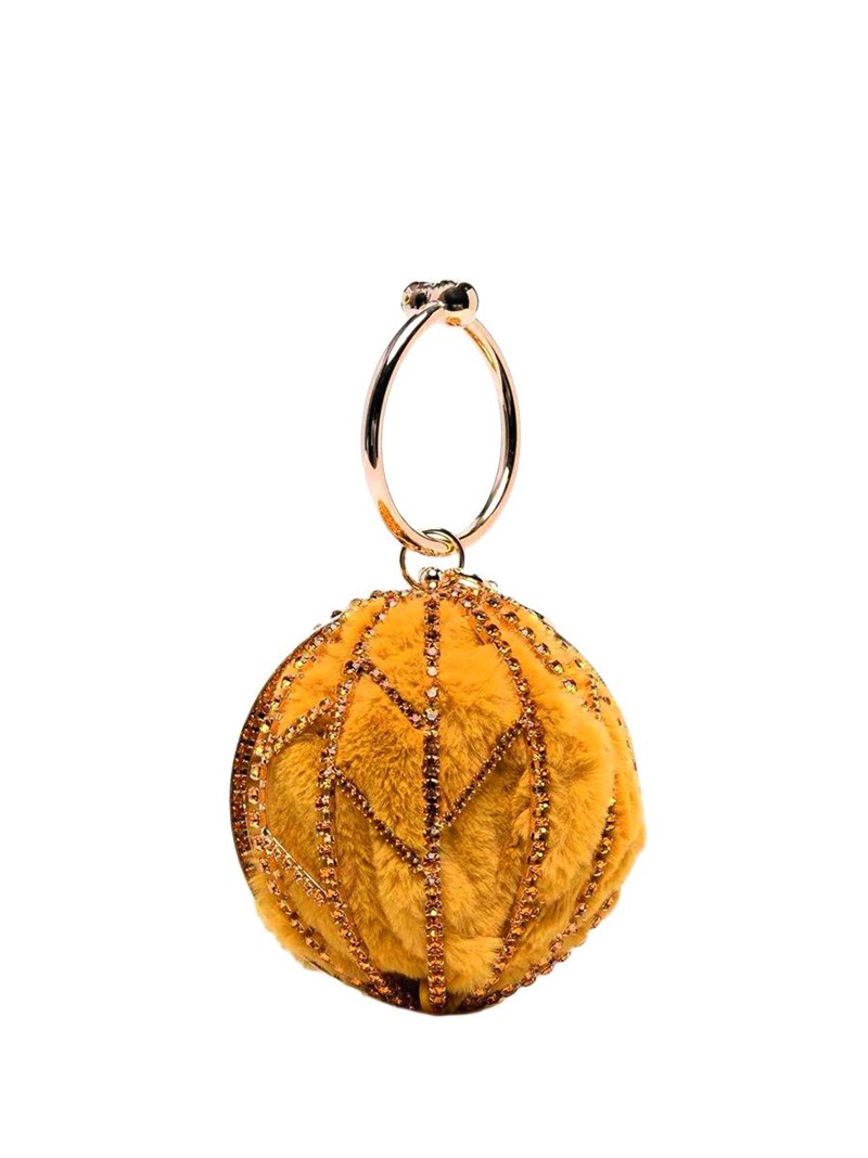 Μαρία Αντουανέτα: Εμπνεόμαστε από την αμφιλεγόμενη βασίλισσα για εμφανίσεις με υπερβολή ακόμα και μετά τις γιορτές - εικόνα 8