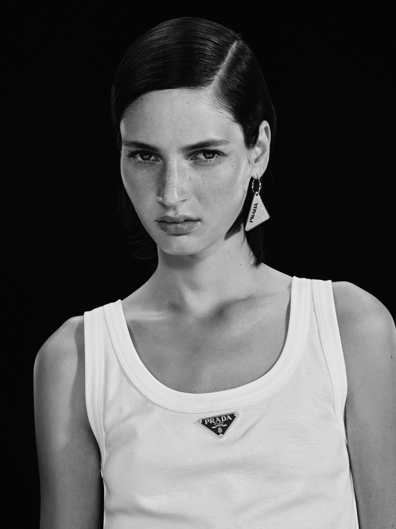 H day to night Ready to Wear συλλογή της Prada που λατρεύουν οι celebrities δημιουργήθηκε για να εξυψώσει το χειμερινό μας στιλ - εικόνα 2