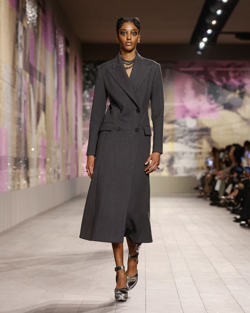 Dior Couture SS23: Το homage της Maria Grazia Chiuri στην Joséphine Baker και το στοίχημα της γυναικείας ενδυνάμωσης - εικόνα 8