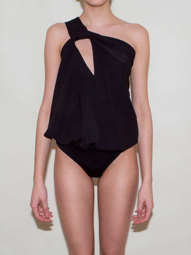 Bodysuit: Βάλε το key item του balletcore trend στην ντουλάπα σου - εικόνα 1