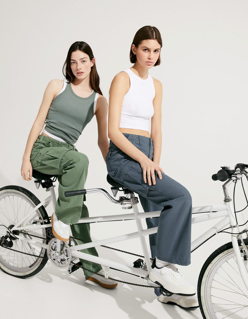 Bershka - Basics we share: Η συλλογή που προκαλεί την δημιουργικότητά σου - εικόνα 9