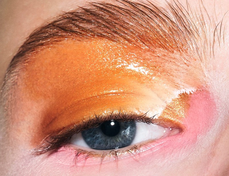 Colorful makeup: Τα πρώτα μακιγιάζ της χρονιάς είναι πιο ζωηρά από ποτέ - εικόνα 4