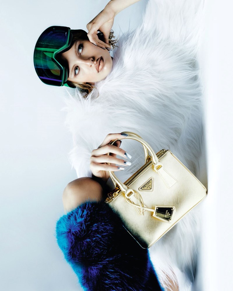 Snow Report: Υποδεχόμαστε τις χαμηλές θερμοκρασίες με εντυπωισακά après ski outfits - εικόνα 7