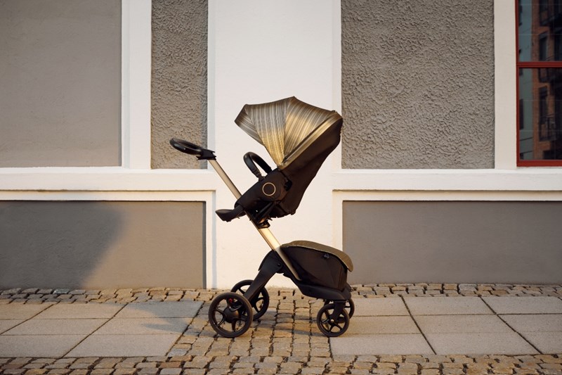 STOKKE XPLORY X GOLD EDITION:  Η νέα συλλεκτική έκδοση του καροτσιού που μεγαλώνει μαζί με το παιδί μας - εικόνα 1