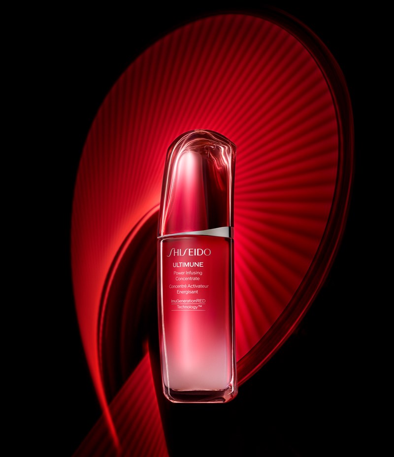 Ultimune Eye Power Infusing Eye Concentrate : Ο N° 1 αντιγηραντικός ορός της Shiseido σε νέα σύνθεση, για πιο νεανικά όψη στα μάτια - εικόνα 2