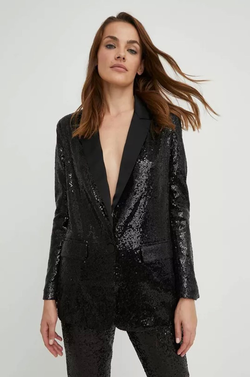Τα glam σακάκια που κοστίζουν κάτω από 100 ευρώ και θα απογειώσουν τις βραδινές εμφανίσεις σου - εικόνα 6