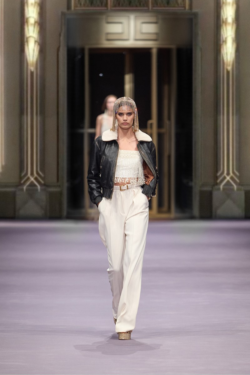 Elisabetta Franchi FW23: Η νέα συλλογή του οίκου είναι περιπέτεια στο χρόνο και στο χώρο - εικόνα 6