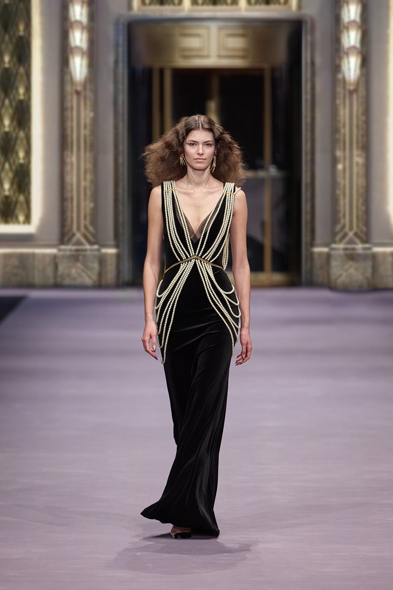 Elisabetta Franchi FW23: Η νέα συλλογή του οίκου είναι περιπέτεια στο χρόνο και στο χώρο - εικόνα 8