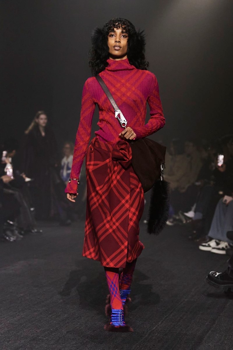 Αυτή είναι η νέα εποχή της Burberry του Daniel Lee - εικόνα 5