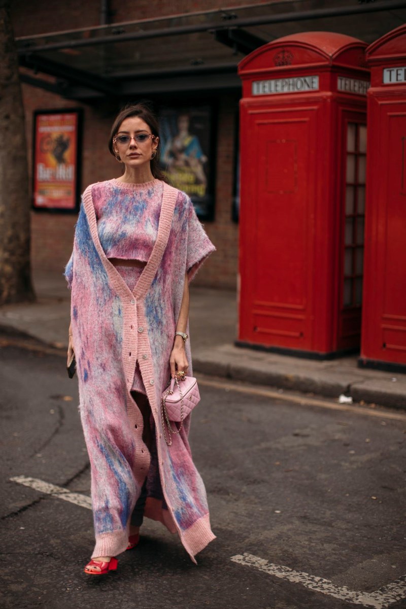 Αυτά είναι τα καλύτερα street style looks που ξεχωρίσαμε από την εβδομάδα μόδας του Λονδίνου - εικόνα 4