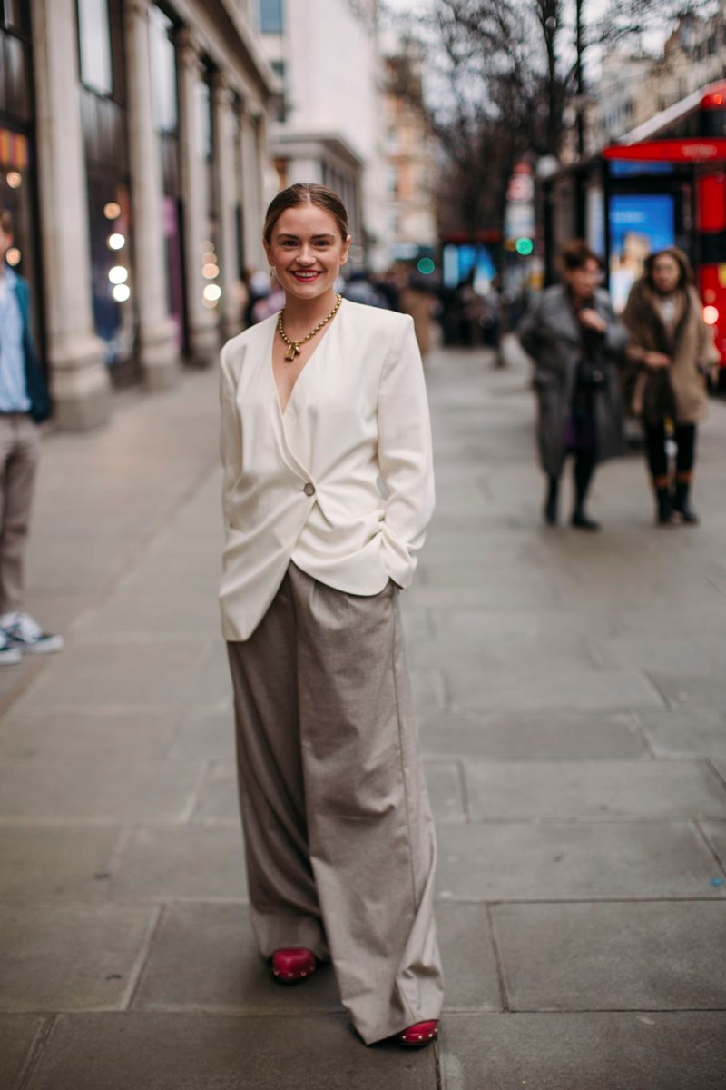Αυτά είναι τα καλύτερα street style looks που ξεχωρίσαμε από την εβδομάδα μόδας του Λονδίνου - εικόνα 6