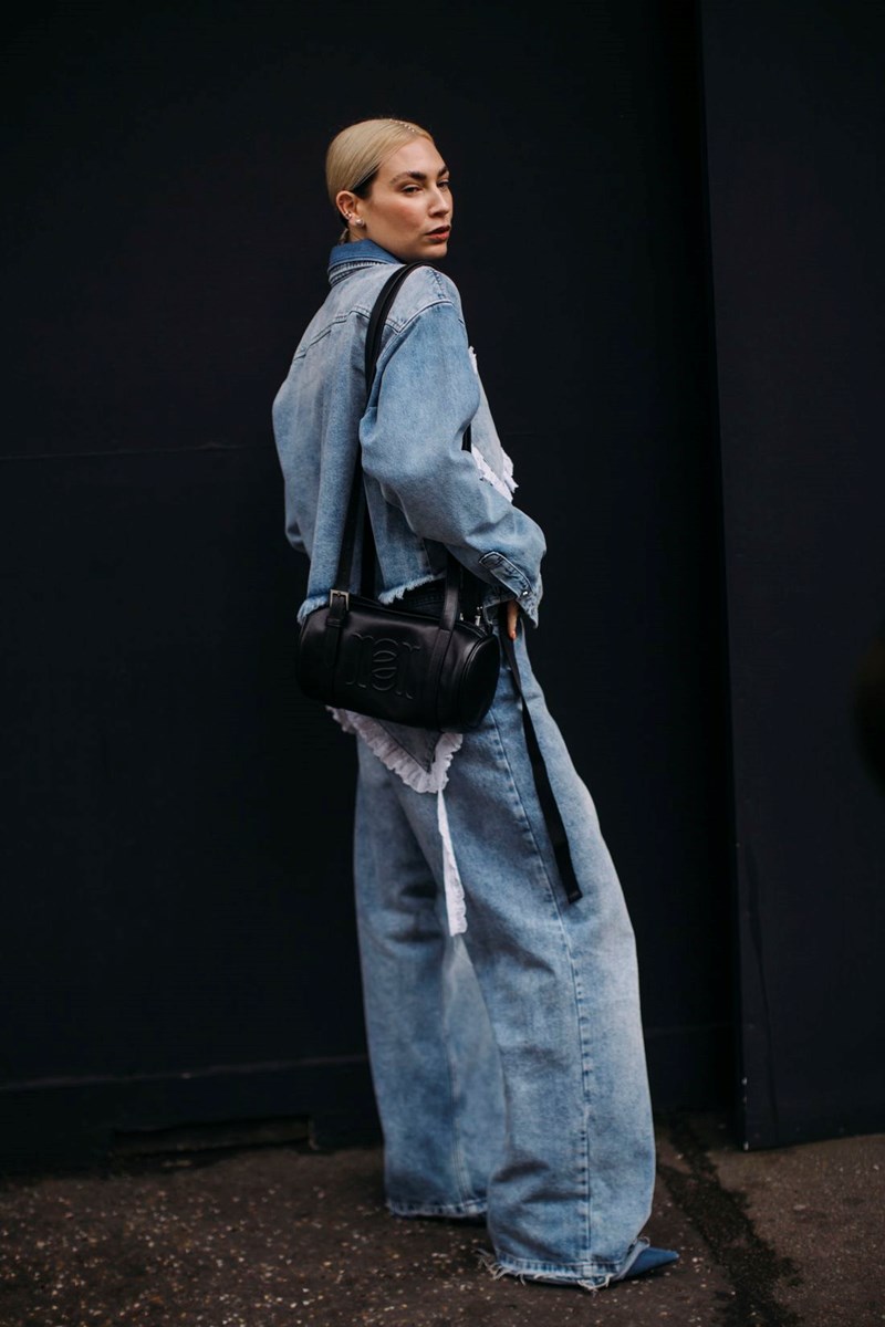 Αυτά είναι τα καλύτερα street style looks που ξεχωρίσαμε από την εβδομάδα μόδας του Λονδίνου - εικόνα 8