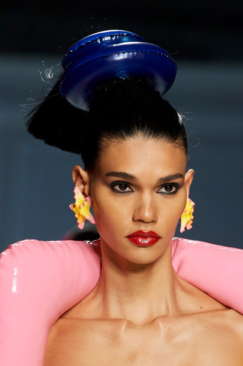 Runway Effect SS23: Αυτά είναι τα μεγαλύτερα makeup trends για την άνοιξη και το καλοκαίρι - εικόνα 1