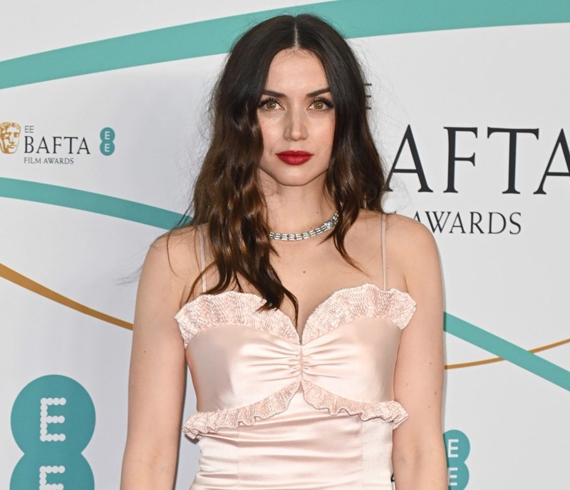 BAFTA 2023: Τα ωραιότερα hair & makeup looks των celebrities - εικόνα 5