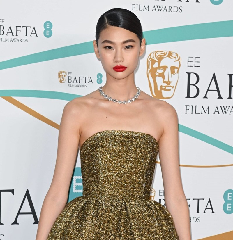 BAFTA 2023: Τα ωραιότερα hair & makeup looks των celebrities - εικόνα 8