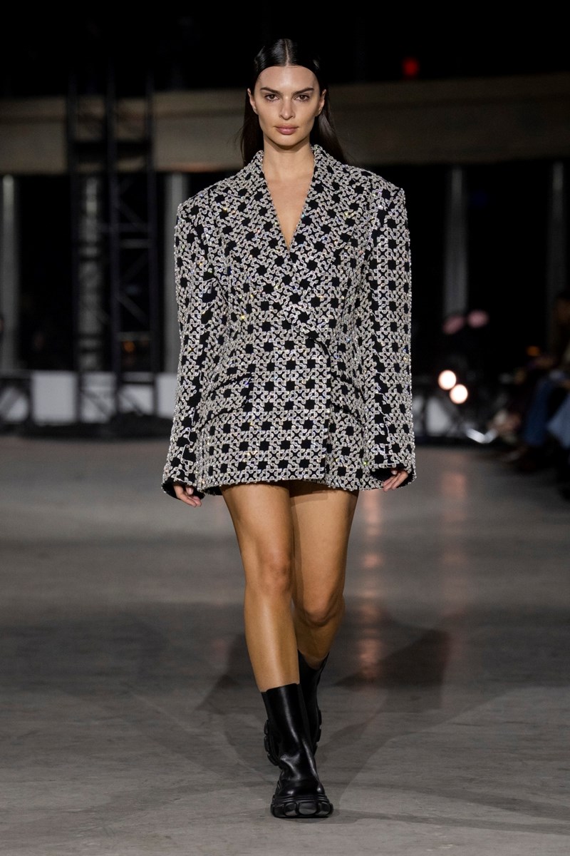 Αυτά είναι τα καλύτερα looks από τα catwalks της εβδομάδας μόδας της Νέας Υόρκης για τη σεζόν FW23 - εικόνα 5