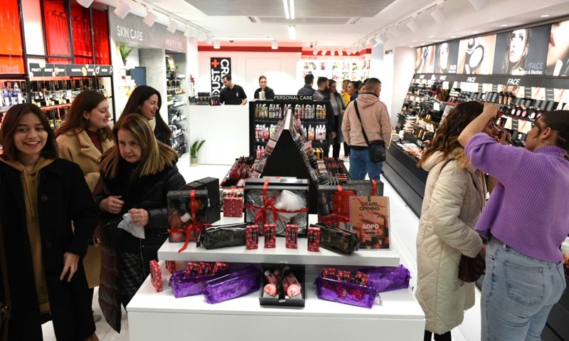 Η DUST+CREAM εγκαινιάζει το νέο της κατάστημα στην Πάτρα - εικόνα 2