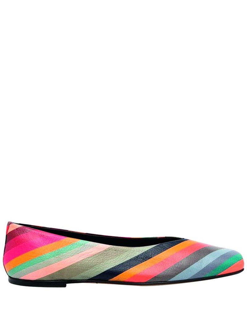 Rainbow euphoria: Οι ρίγες του ουράνιου τόξου τυλίγουν φορέματα, πλεκτά και αξεσουάρ - εικόνα 13