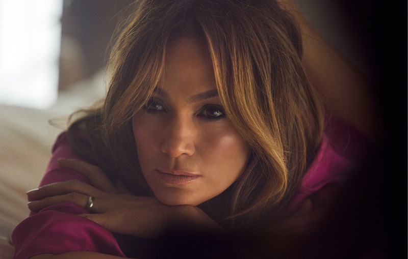 h-jennifer_lopez_backstage_stin_campania_intimissimi
