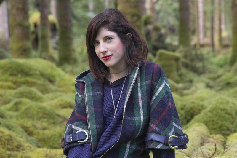 Fashion Reimagined: Ένα ντοκιμαντέρ για το δύσκολο, sustainable ταξίδι του βρετανικού οίκου Mother of Pearl - εικόνα 1