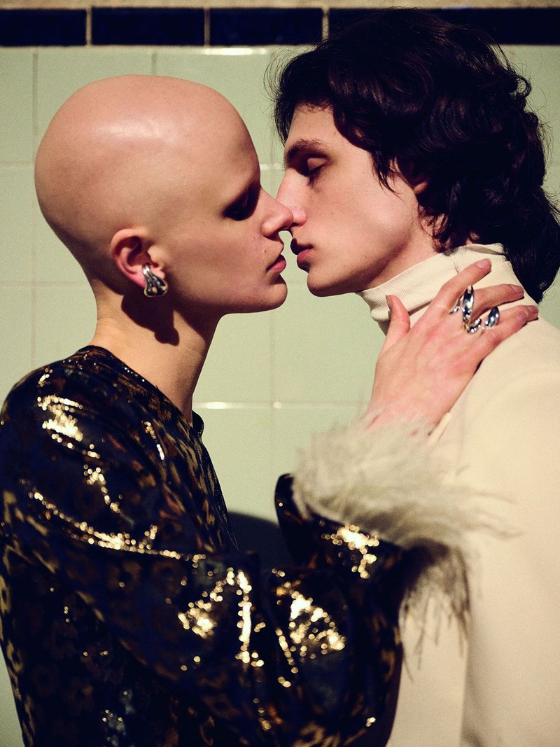 Love Is Love: Ανδρόγυνο, ψυχεδέλεια και λάμψη, όπως θα τα φορούσαν ο Mick και η Bianca Jagger - εικόνα 10