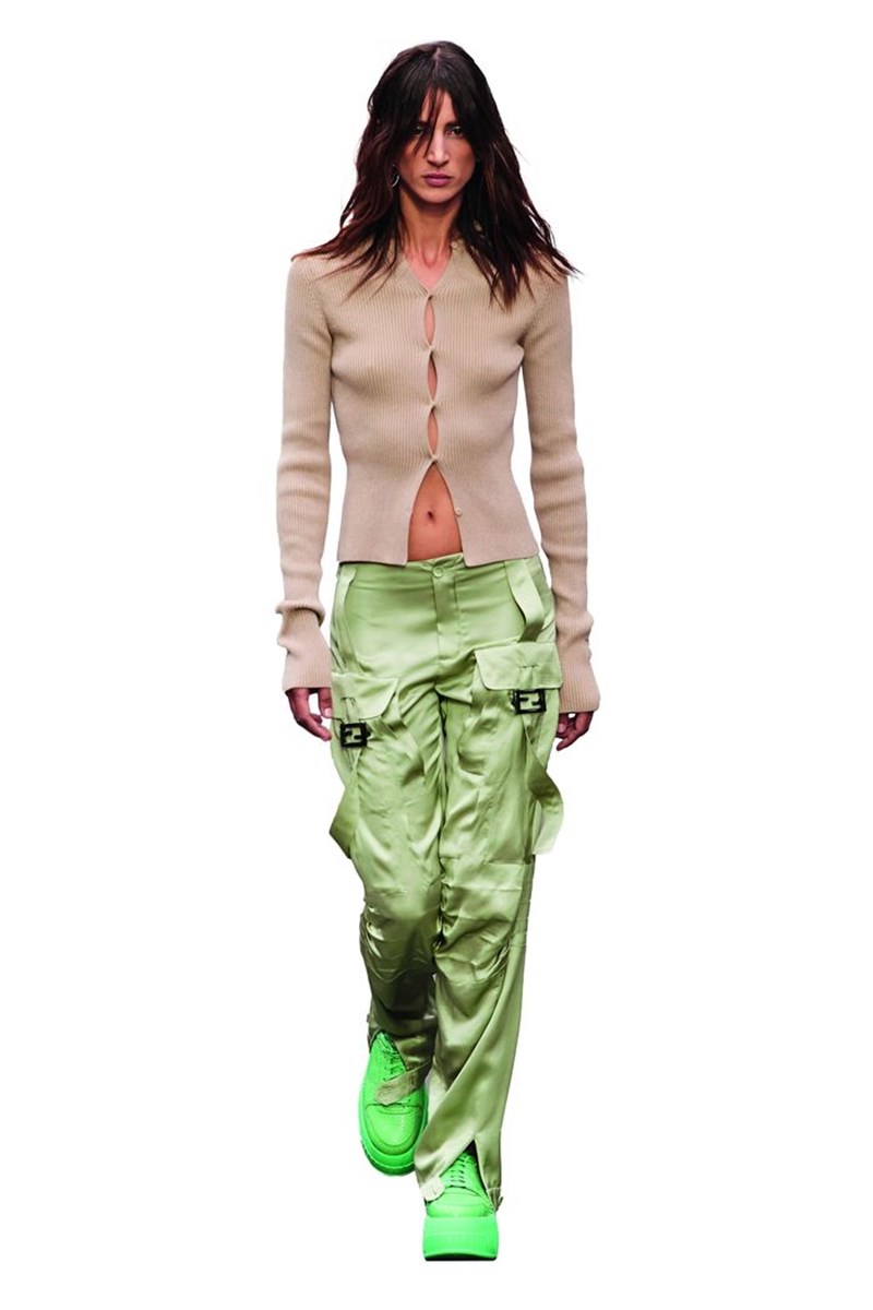 Cargo και militaire: To trend - αγαπημένος συνδυασμός της Gen Z - εικόνα 1