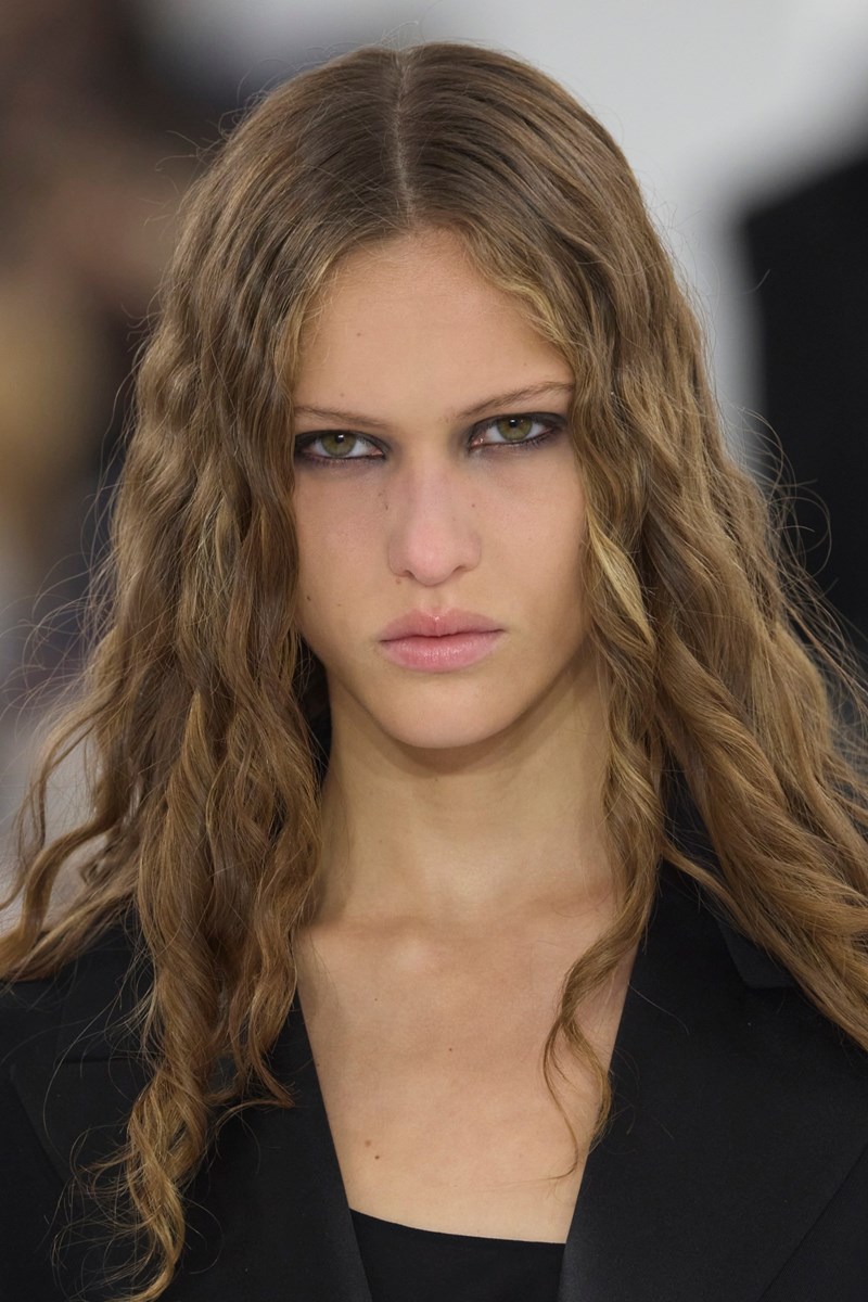 Paris Fashion Week: Τα 5 πιο «δυνατά» trends στο μακιγιάζ που ξεχωρίσαμε αμέσως - εικόνα 4