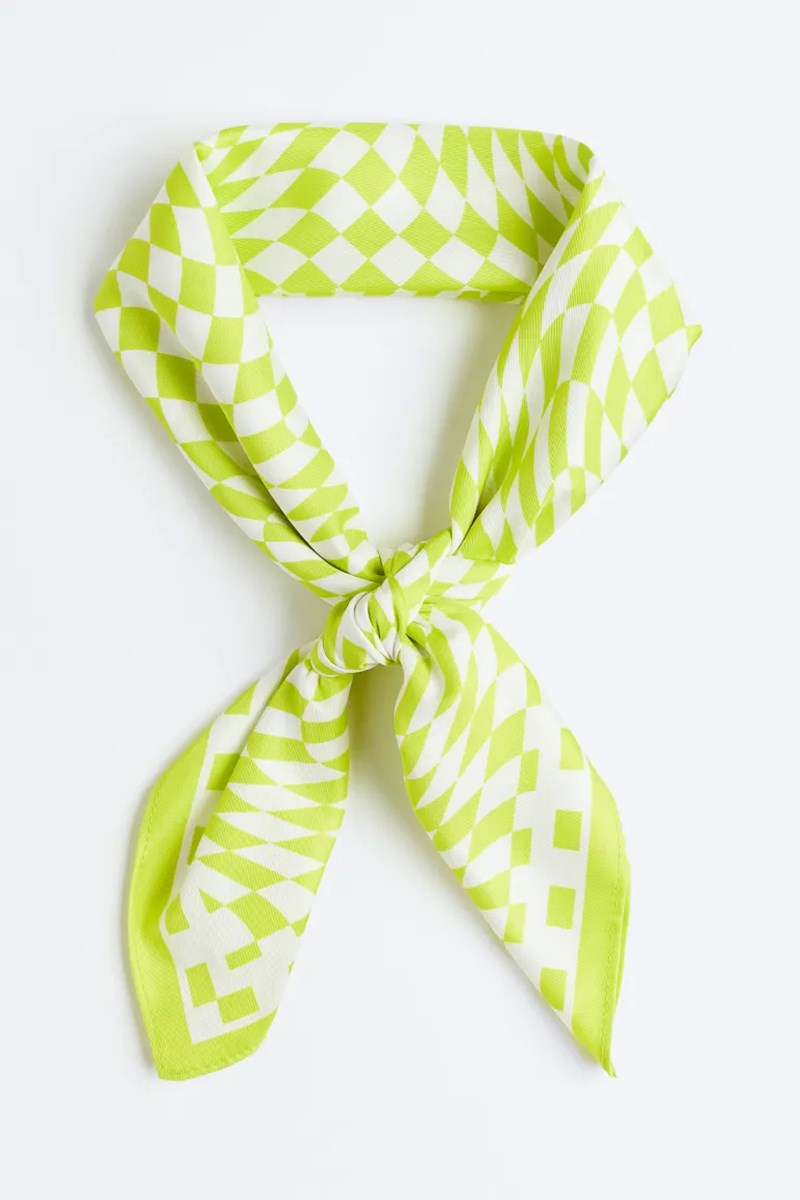 saten_mantili_hm_lefko_lime_me_tetragona