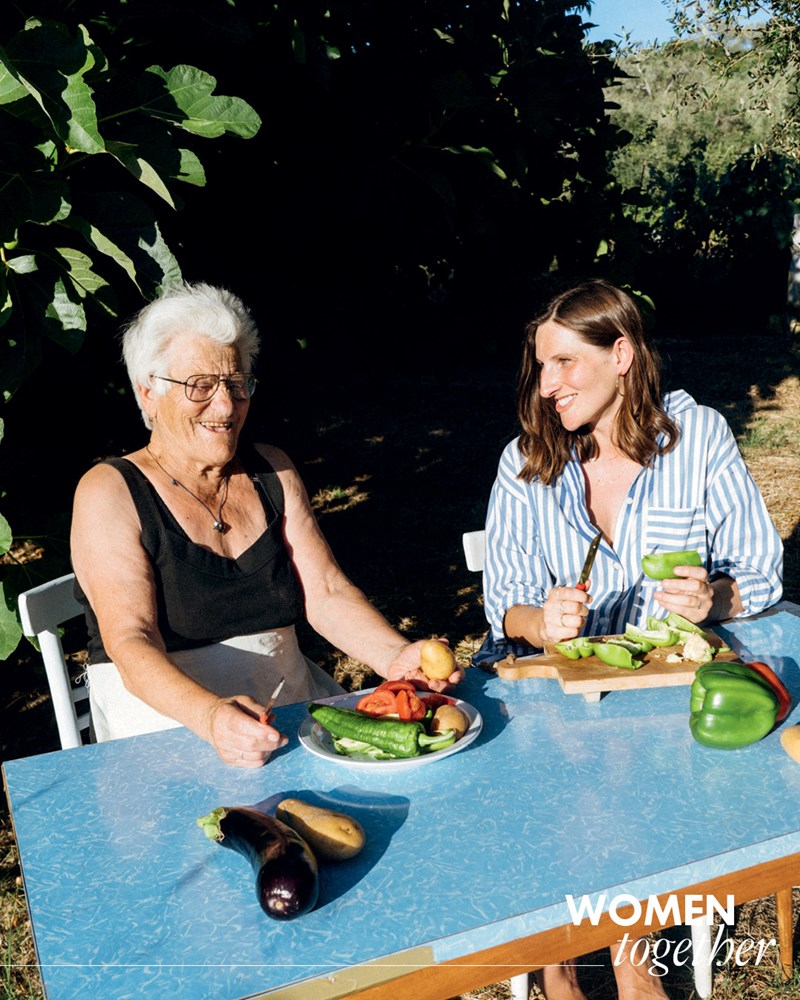 WOMEN TOGETHER: Με αφορμή την Παγκόσμια Ημέρα της Γυναίκας, 50 γυναίκες μιλούν για την αλληλεγγύη, τη φιλία και τη δύναμη του «μαζί» - εικόνα 12