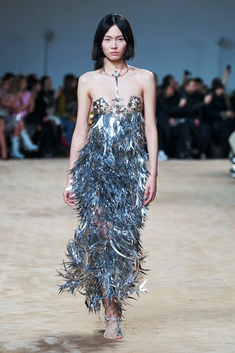 Εβδομάδα μόδας του Παρισιού: Από τον Dior στον Paco Rabanne, αυτά είναι τα looks που ξεχωρίσαμε μέχρι τώρα - εικόνα 4