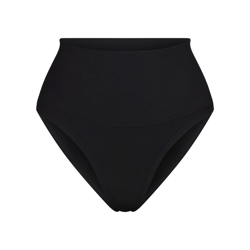 mavro_magio_plekto_skims_bottom