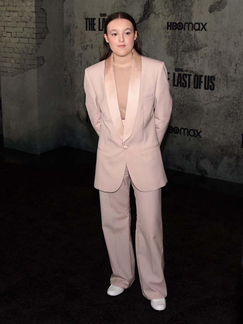 The Last of Us: 5 φορές που η Bella Ramsey απέδειξε ότι είναι ένα ανερχόμενο gender fluid fashion icon - εικόνα 2
