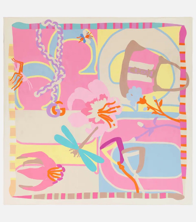 gucci_mantili_roz_me_parastaseis