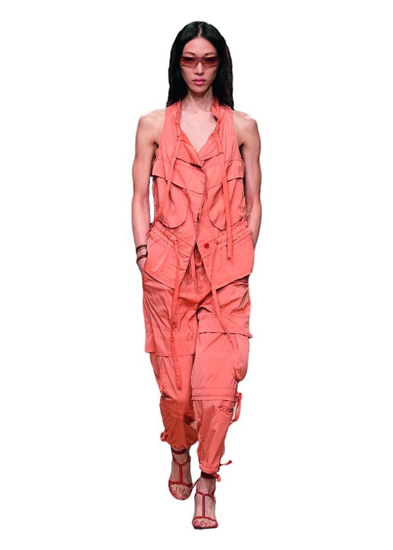 montelo_me_oloswmi_koralli_forma