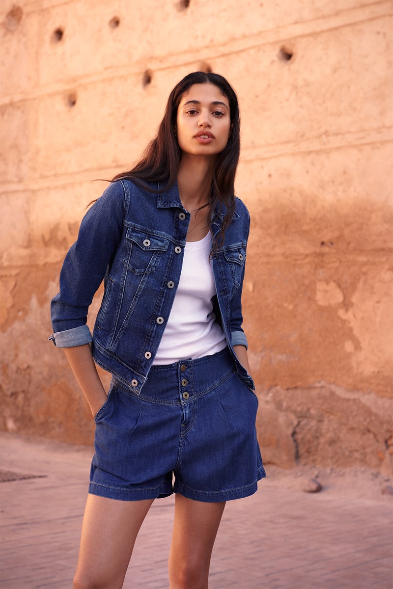 Pepe Jeans London SS23: Φλογερές αποχρώσεις κι επιστροφή στις ρίζες - εικόνα 1