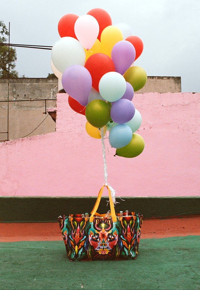 Η νέα συλλογή ÖMSESIDIG της ΙΚΕΑ είναι ωδή στα έντονα χρώματα, τη μουσική, το φαγητό και τις όμορφες στιγμές - εικόνα 1