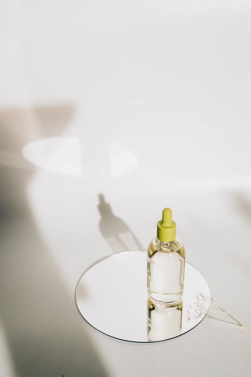 Λάμψη και ενυδάτωση: 4 φυσικά έλαια «θησαυροί» για τη φροντίδα της επιδερμίδας - εικόνα 1