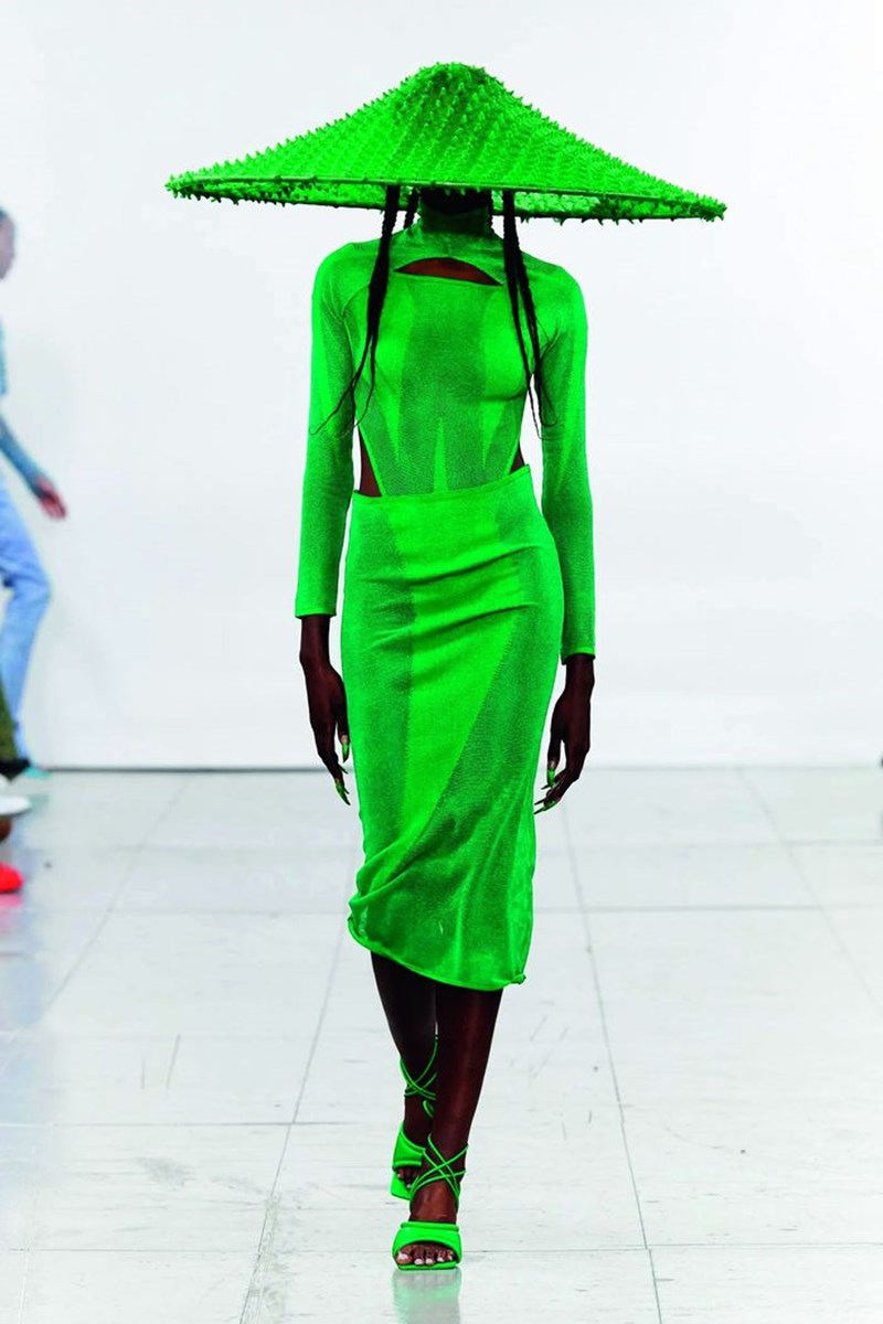 Lime green και ΣΙΑ: Από τη φλούο μέχρι την πιο baby εκδοχή του, το πράσινο είναι το χρώμα της σεζόν - εικόνα 4