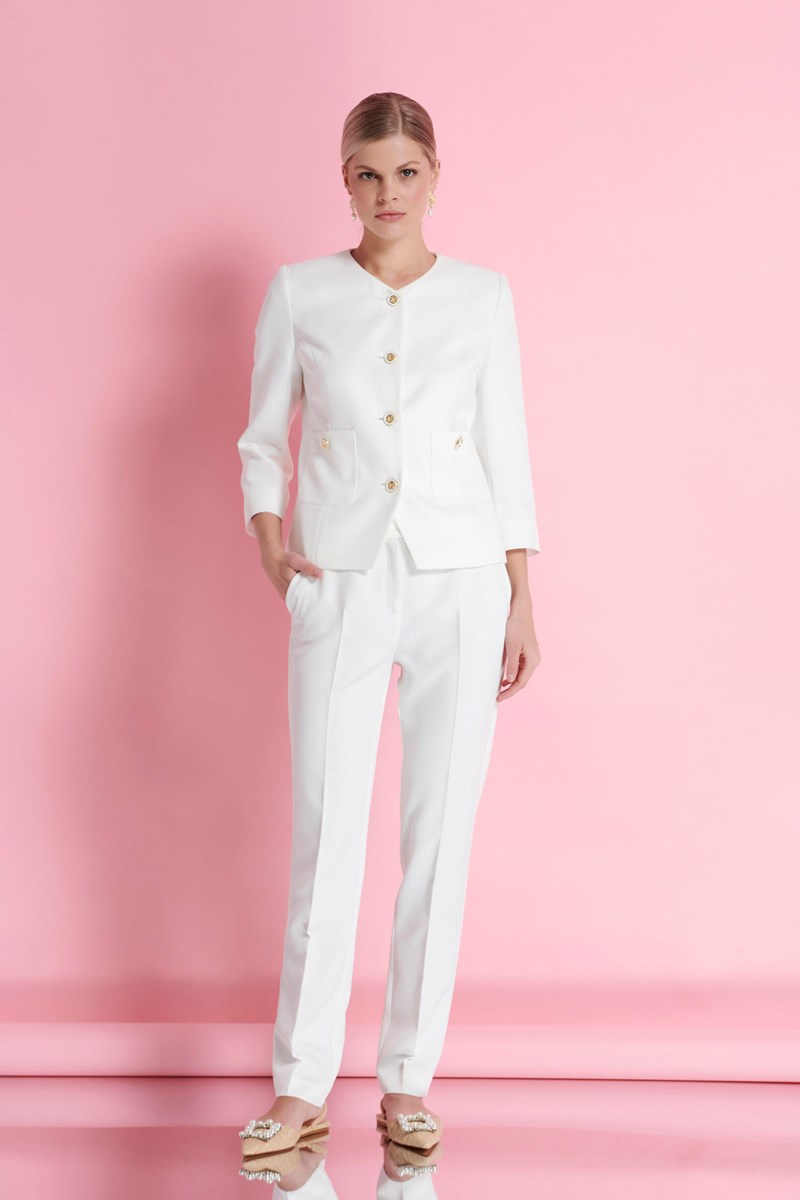 Μοντέρνα νύφη: Σκέφτεσαι να παντρευτείς με κοστούμι; Σου βρήκαμε τα πιο οικονομικά - εικόνα 3