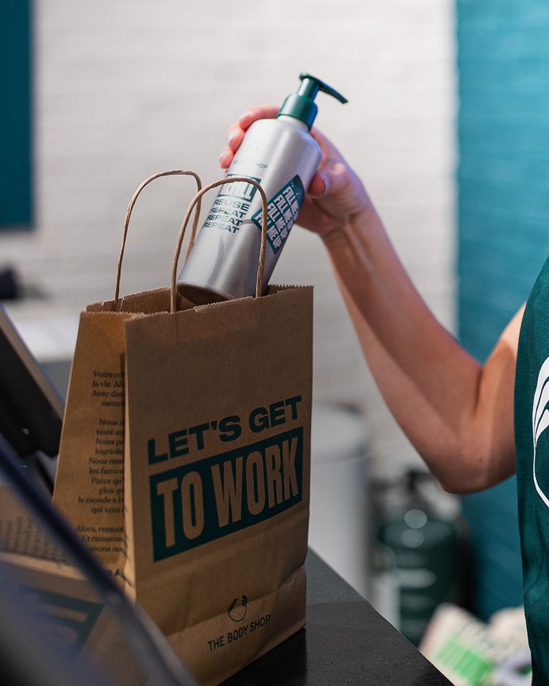 Η The Body Shop παρουσιάζει το νέο πρόγραμμα refill με το 1ο Refill Station στη Θεσσαλονίκη - εικόνα 1