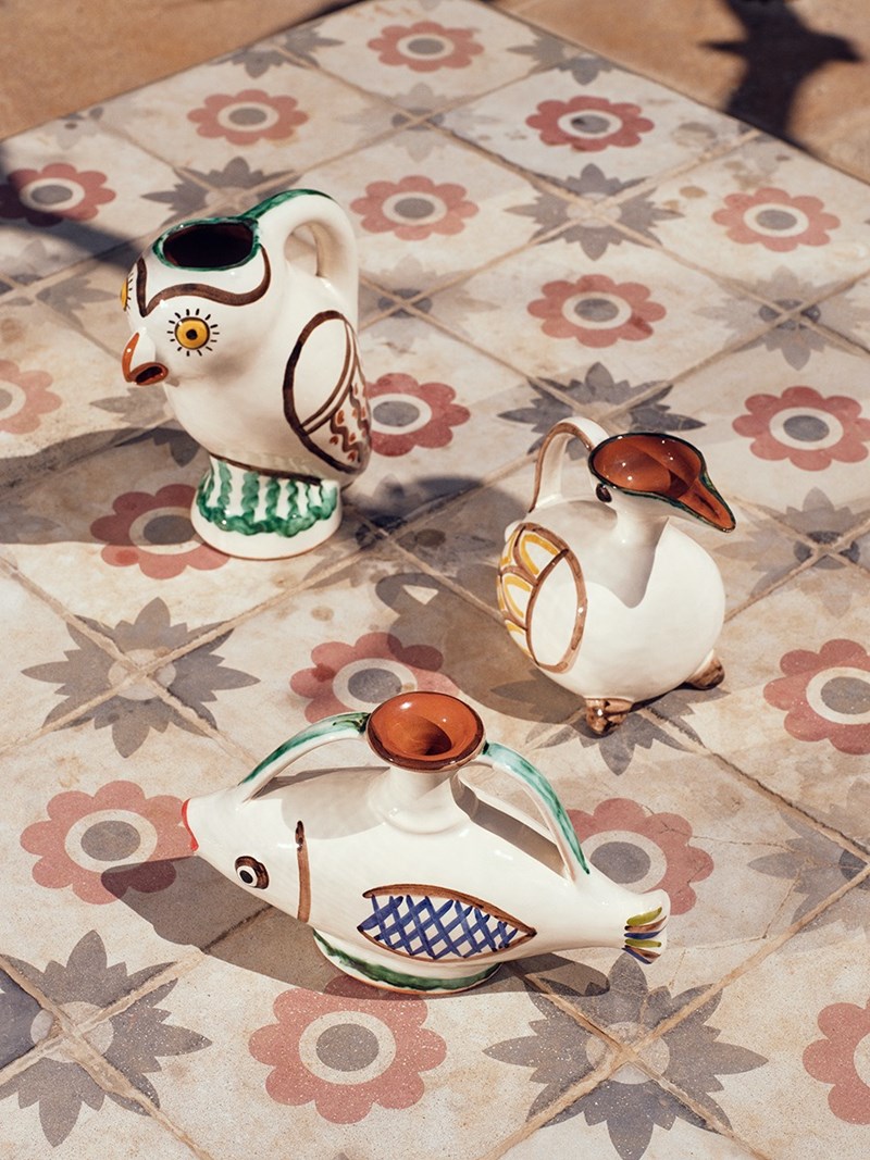 Ancient Greek Sandals: Η νέα homeware συλλογή αγκαλιάζει την Κεραμική Τέχνη - εικόνα 1