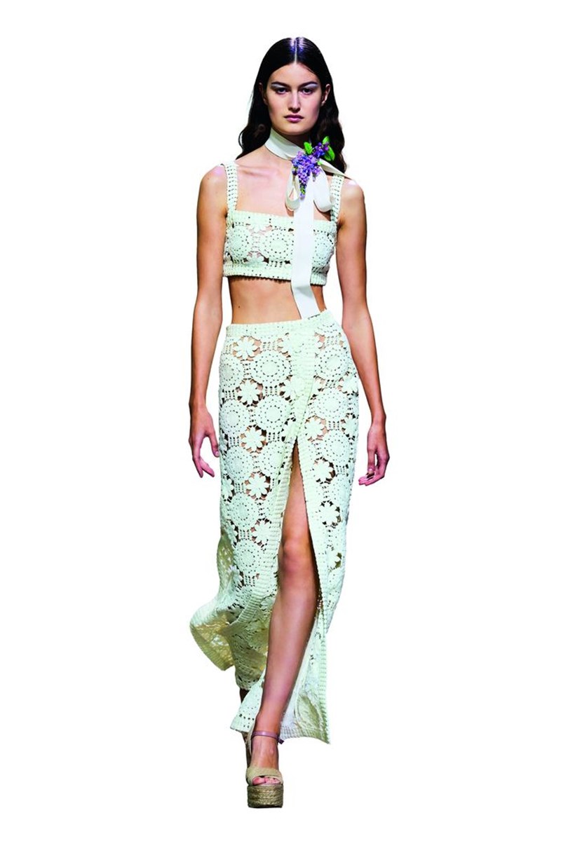 Τα «σεμεδάκια της γιαγιάς» γίνονται ρούχα και αξεσουάρ - εικόνα 8