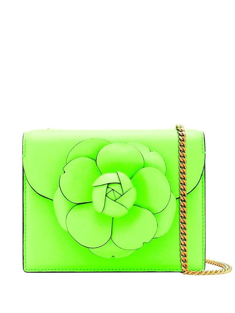 Lime green και ΣΙΑ: Από τη φλούο μέχρι την πιο baby εκδοχή του, το πράσινο είναι το χρώμα της σεζόν - εικόνα 21