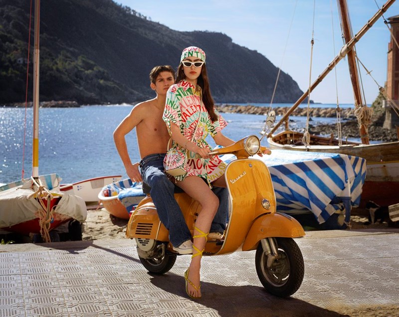 Valentino Escape 2023: Μία capsule συλλογή που φέρνει σε διάλογο το παρελθόν του οίκου με το παρόν - εικόνα 10