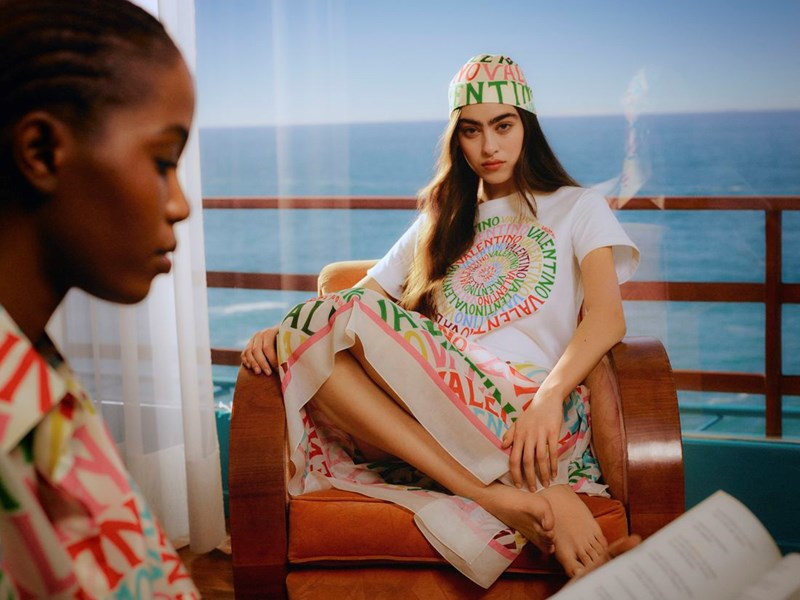 Valentino Escape 2023: Μία capsule συλλογή που φέρνει σε διάλογο το παρελθόν του οίκου με το παρόν - εικόνα 12