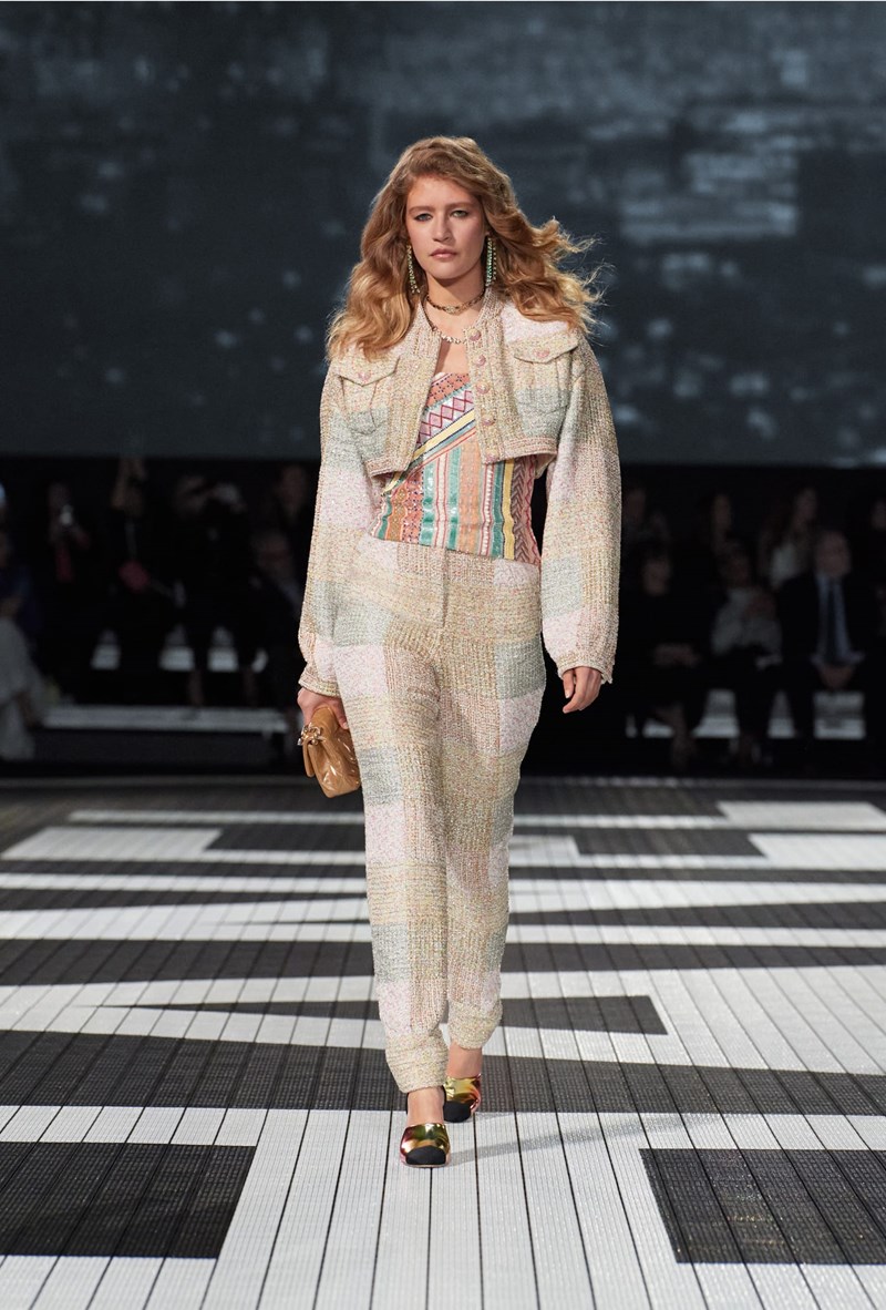Τα looks της συλλογής Chanel Cruise 2023/ 24 που ξεχωρίσαμε - εικόνα 15