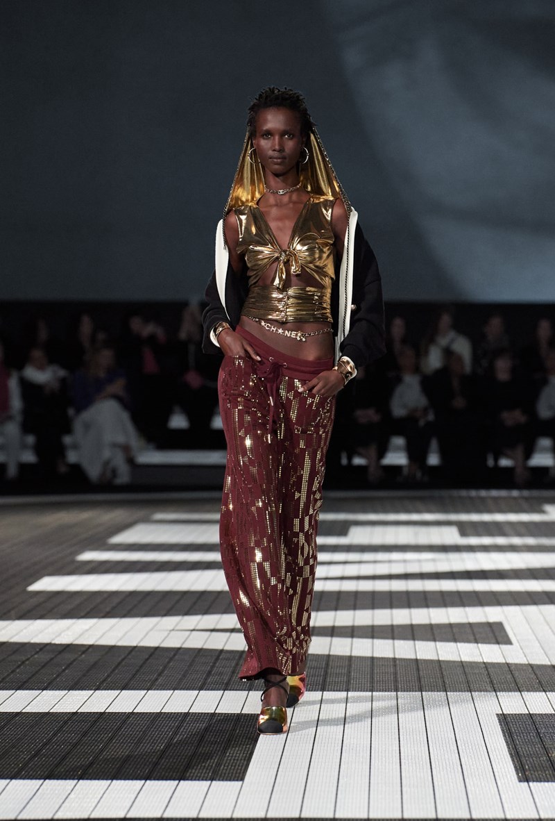 Τα looks της συλλογής Chanel Cruise 2023/ 24 που ξεχωρίσαμε - εικόνα 7